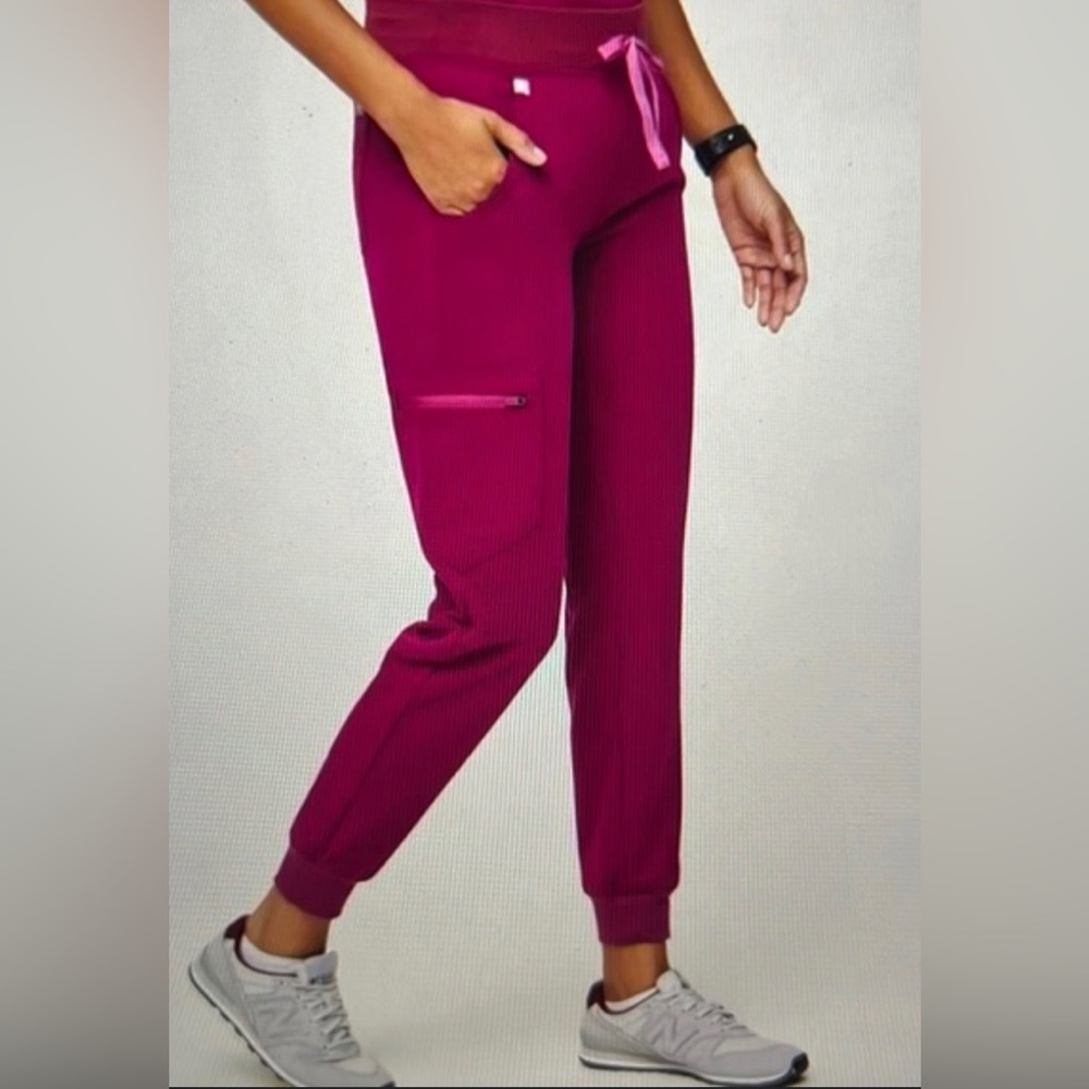 Figs Dark Magenta Large/Tall Zamoras